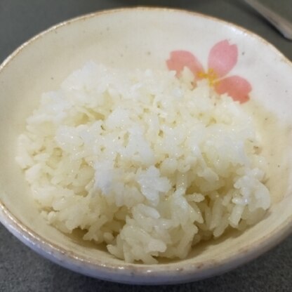 パッと見、こんにゃく入りとは全く気付きません！味や匂い等も特に気にならず、食べることができました。